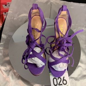 Size 6 heels
